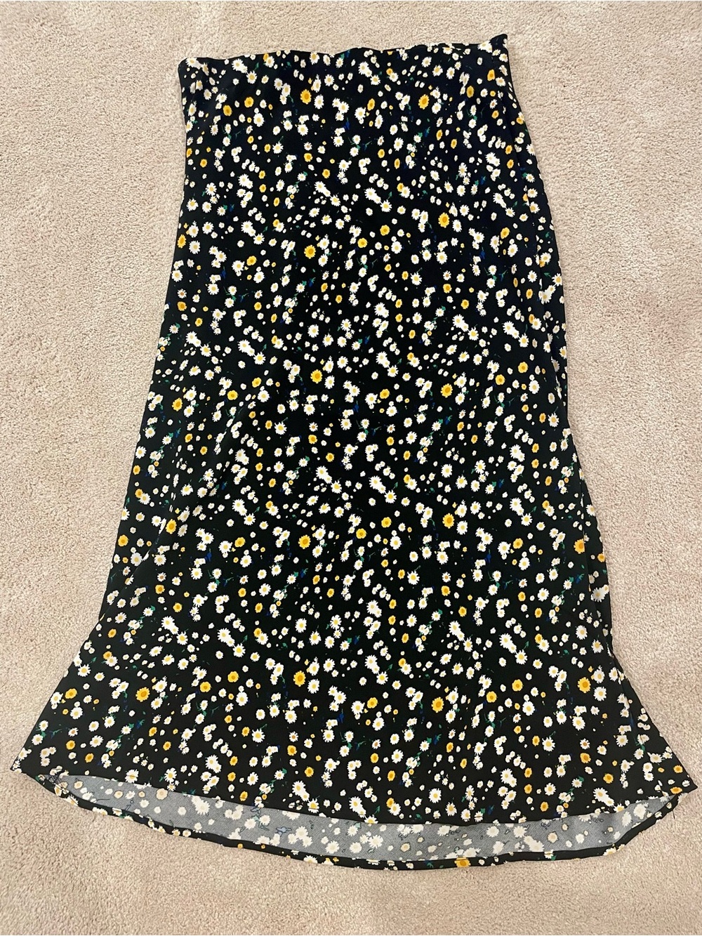 Rachel Zoe Black Maxi Skirt with White and Yellow Daisy Print